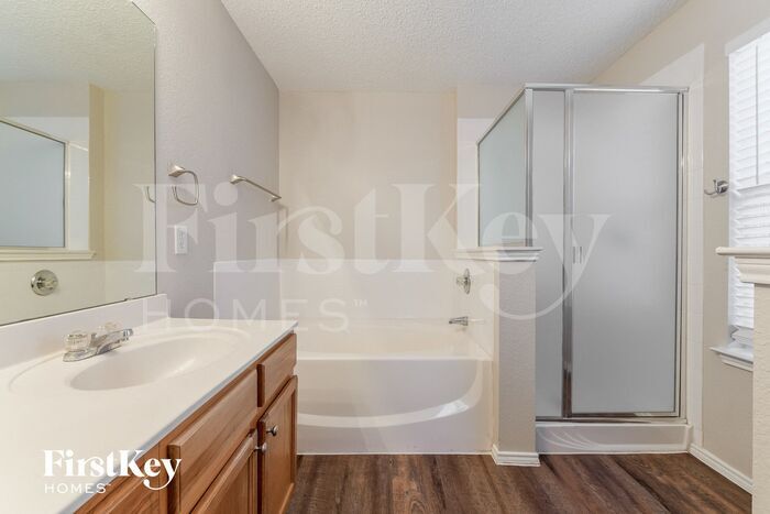 Building Photo - 2444 Big Spring Dr