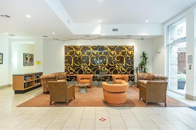 Building Photo - 300 St Joseph Pkwy