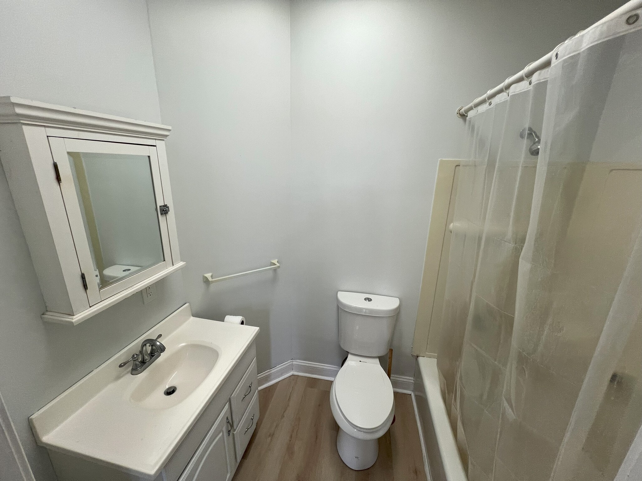 Bathroom - 12 Gay St