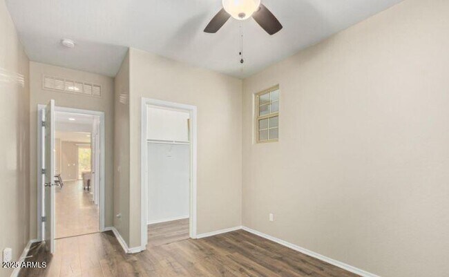 Building Photo - 41007 W Portis Dr