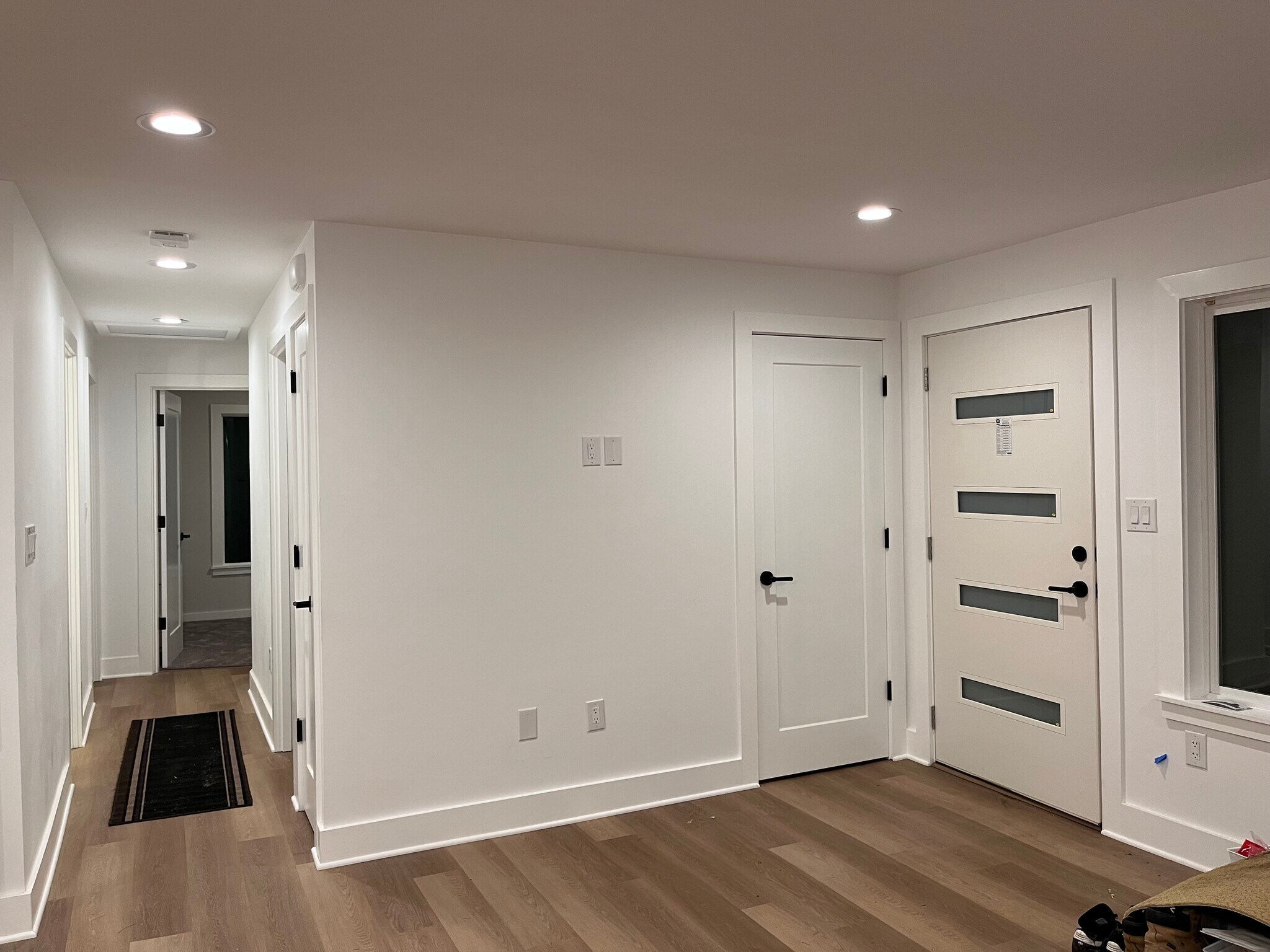 Living area, hall to bedrooms - 2815 Callahan Dr