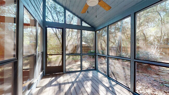 Building Photo - 11 Sand Piper Pl