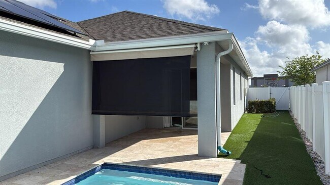 Building Photo - 15512 Sunquat Dr