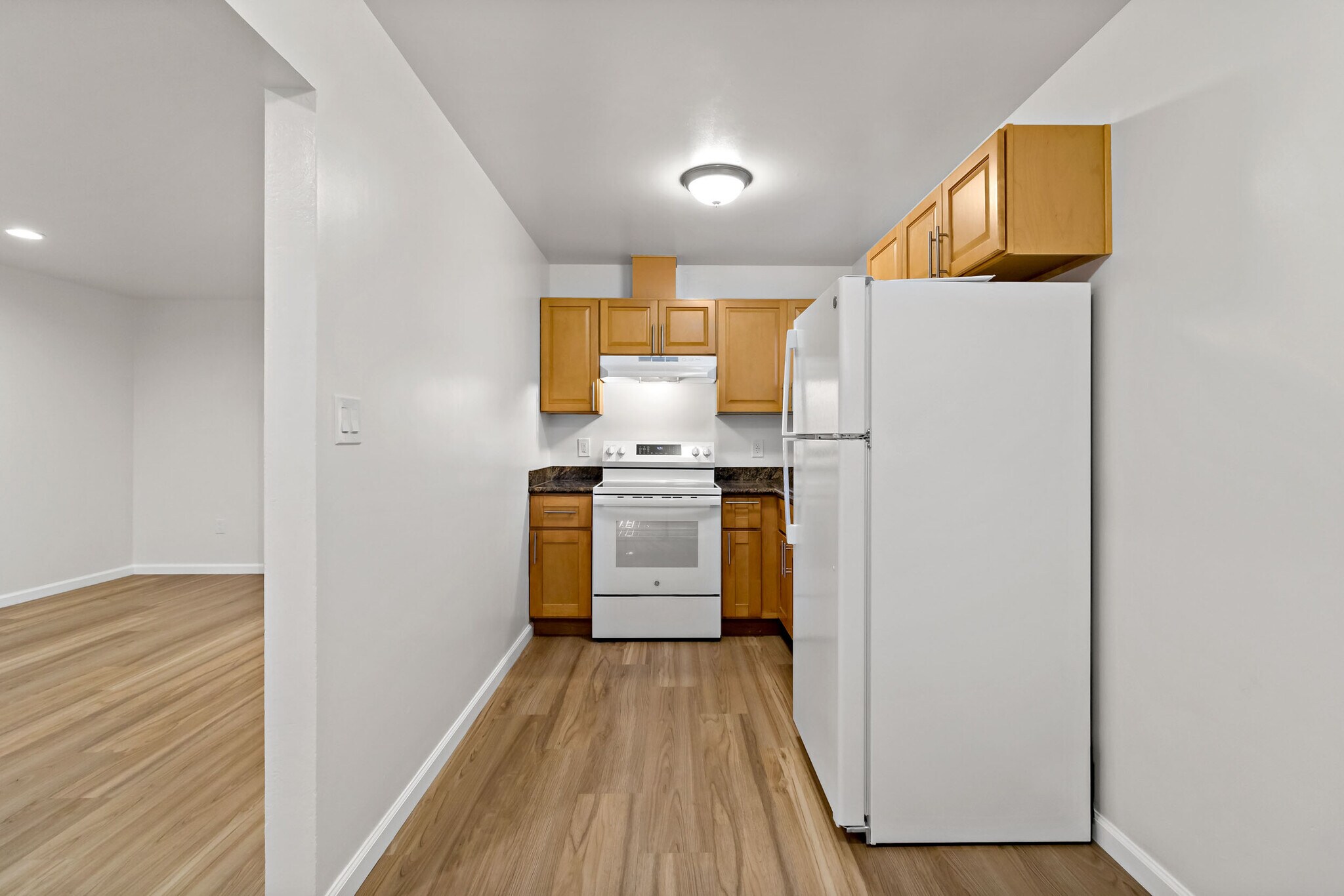 Building Photo - 3319 Nevin Ave