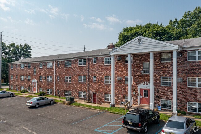 Building Photo - 712 Westville Apartment