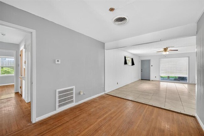 Building Photo - 1509 Ronson Rd