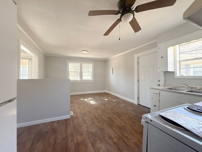 Building Photo - $200 off Move in Special | 3-Bedroom Home with Carport and Spacious Rooms Near Tennessee Tech & D...