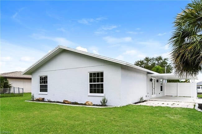 Building Photo - 1431 SE 12th St