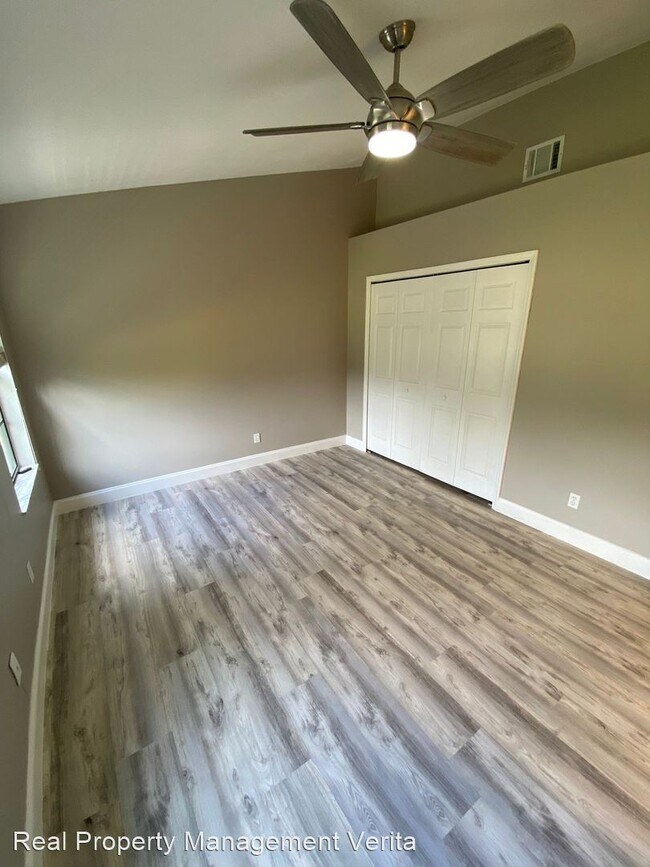 Building Photo - 2 br, 2.5 bath House - 2888 Wareham Ct