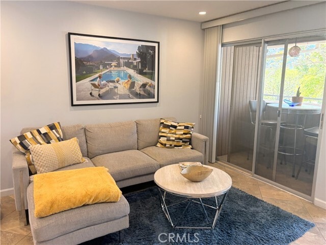 Building Photo - 510 N Villa Ct