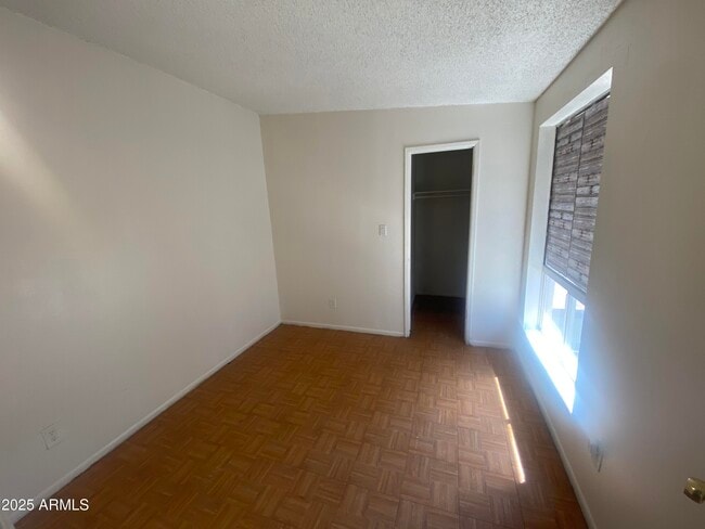 Building Photo - 507 N Williams