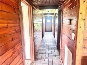 Building Photo - 9504 Quaker Ct