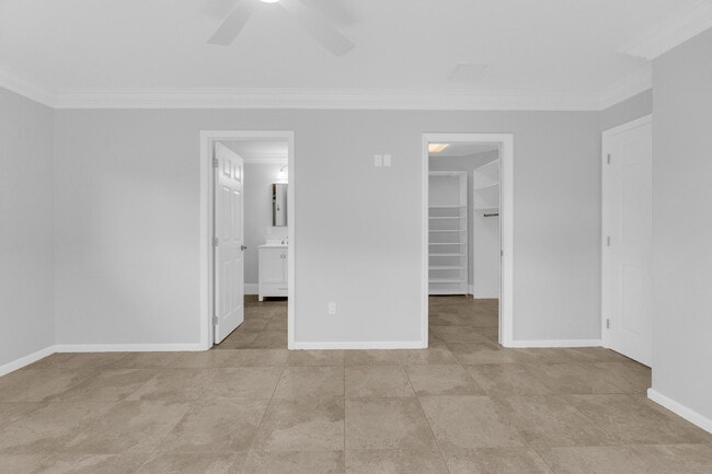 Building Photo - 1180 SW 17th St