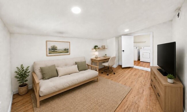 Building Photo - 612 Tanglewood Ln