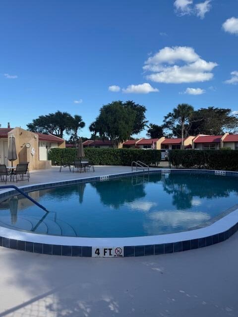 Building Photo - 321 Lake Evelyn Dr