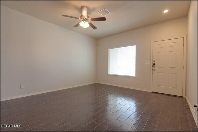 Building Photo - 14904 Jerry Armstrong Ct