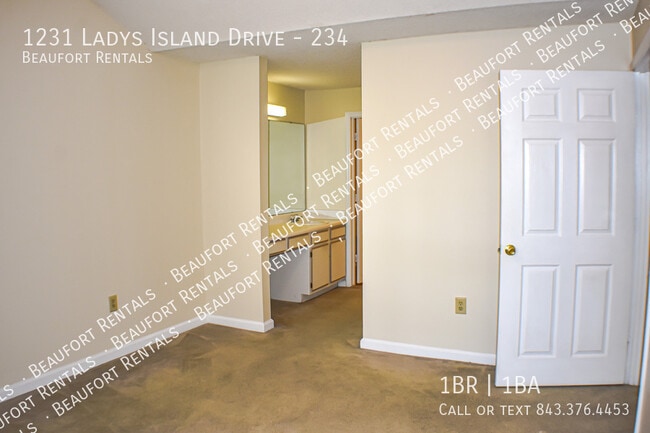 Building Photo - 1231 Ladys Island Dr