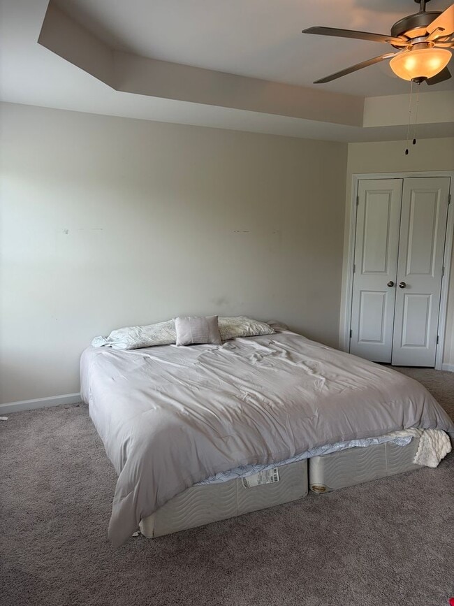 Building Photo - Beautiful Townhome