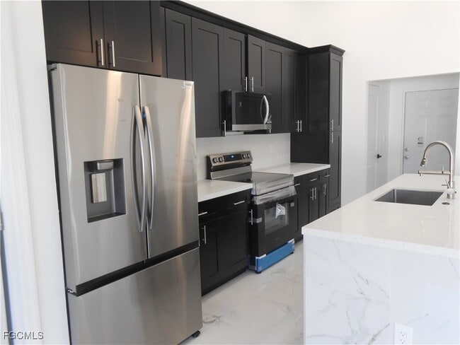 Building Photo - 3510 2nd St W