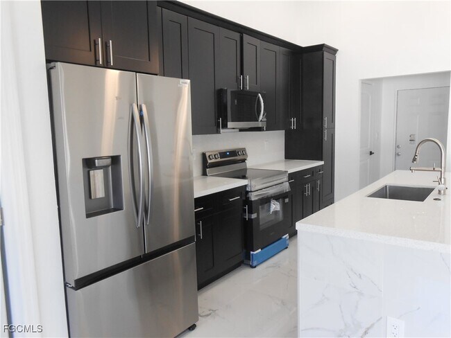 Building Photo - 3512 2nd St W