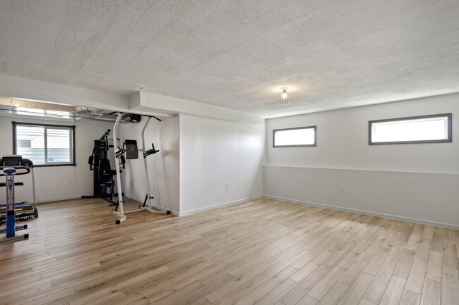 Building Photo - 4533 Nicklaus Dr