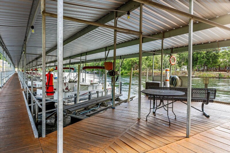 Building Photo - 30 Fall Creek Dr