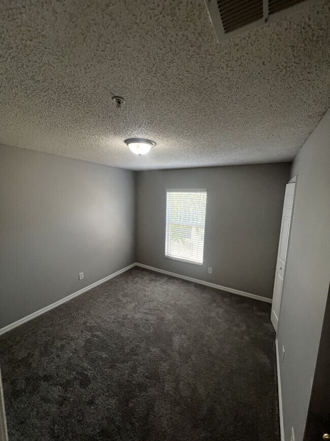 Building Photo - 2060 Cypress Bay Blvd