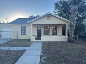 Building Photo - 110 S 1st St