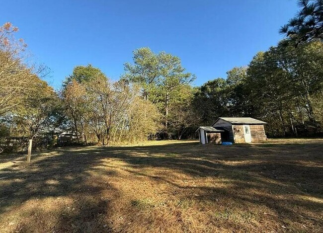 Building Photo - 221 Sheppard Pl