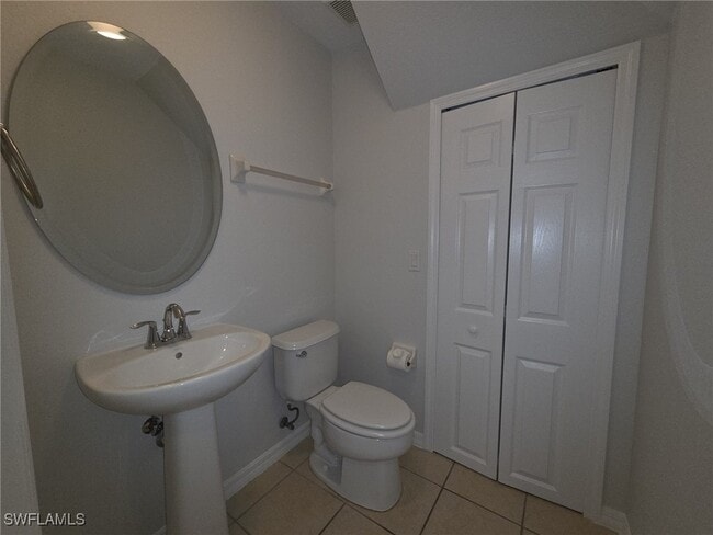 Building Photo - 9069 Gervais Cir