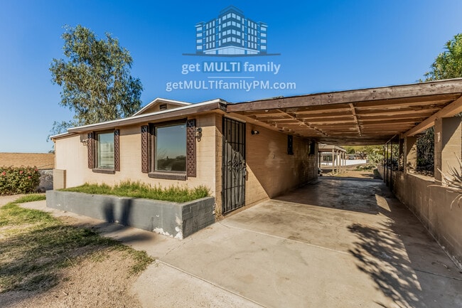 Building Photo - 1402 W Mercer Ln