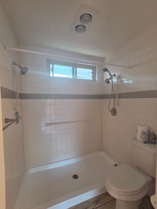 Building Photo - **Move - In Specials Available ! Reduced D...