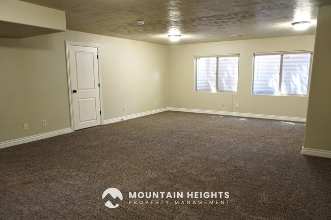 Building Photo - 14638 S Quiet Glen Dr