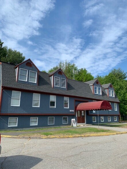 Primary Photo - 122 Main St