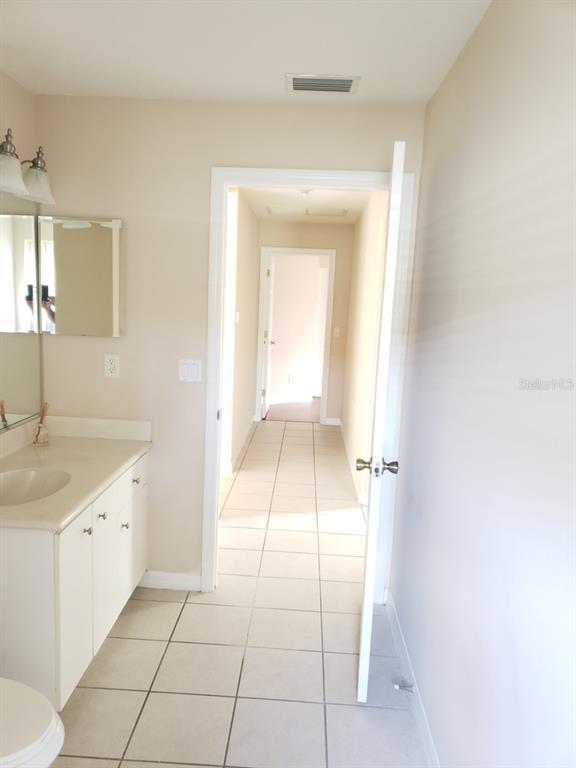Building Photo - 41 Patchogue Ln