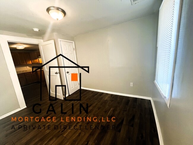 Building Photo - 1330 Golden St