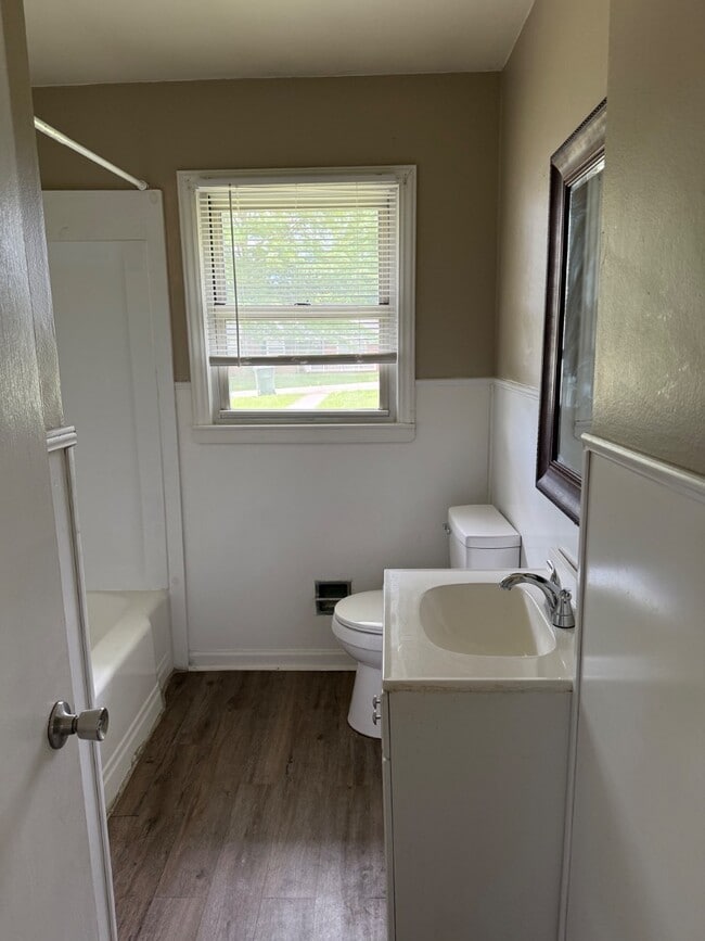 Building Photo - 275 Bellmeade Dr