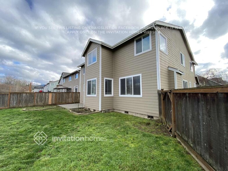 Building Photo - 209 Phoenix Ave SW