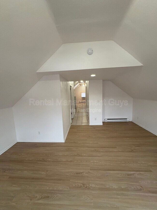 Building Photo - 793 Selby Ave