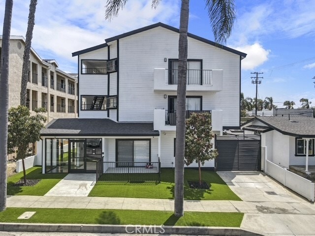 Primary Photo - 1410 Coronado Ave