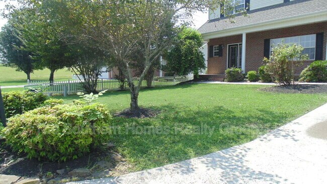 Building Photo - 264 Fyke Dr