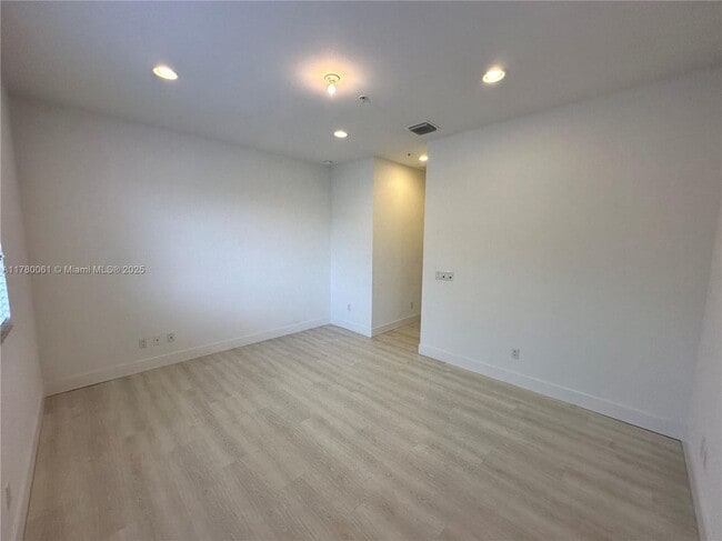 Building Photo - 2579 SW 81st Terrace