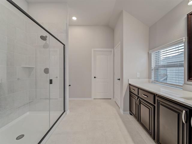 Building Photo - 2905 Parkwood Cir