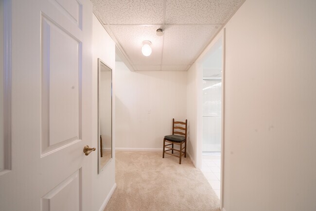 Building Photo - 1 Towers Park Ln