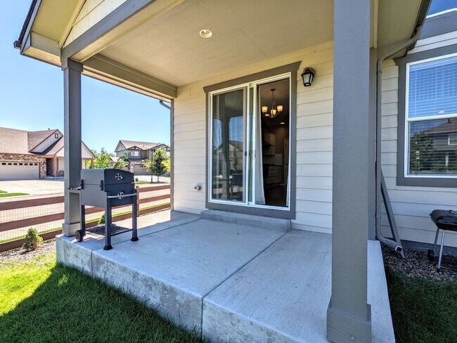 Building Photo - 6152 Gannet Dr