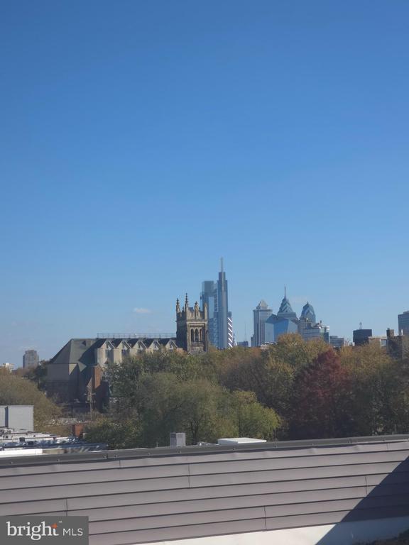 Building Photo - 3925 Haverford Ave