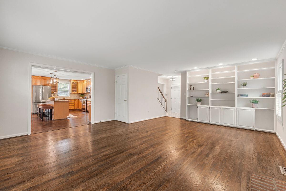 Building Photo - 12135 Little Patuxent Pkwy