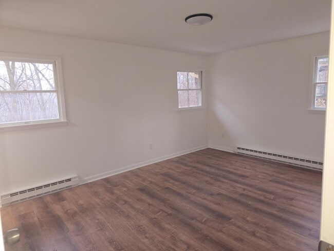 Building Photo - 51 Glenerie Ln