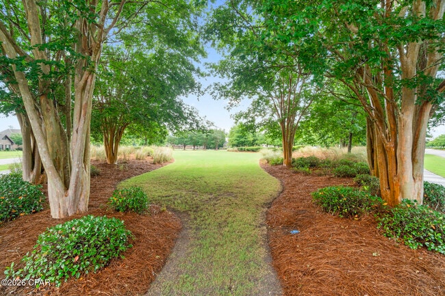 Building Photo - 114 Lake Merial Trail