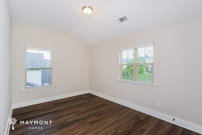 Building Photo - 401 Yellow Pine Trail